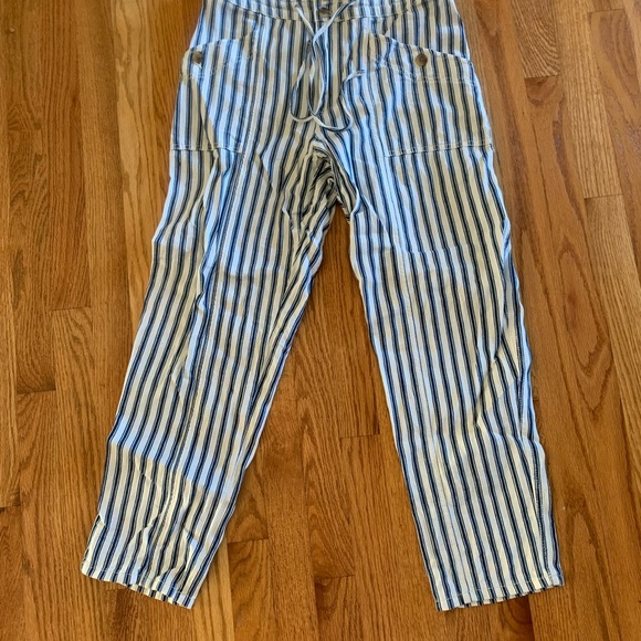 Pants - Picture 5 of 7